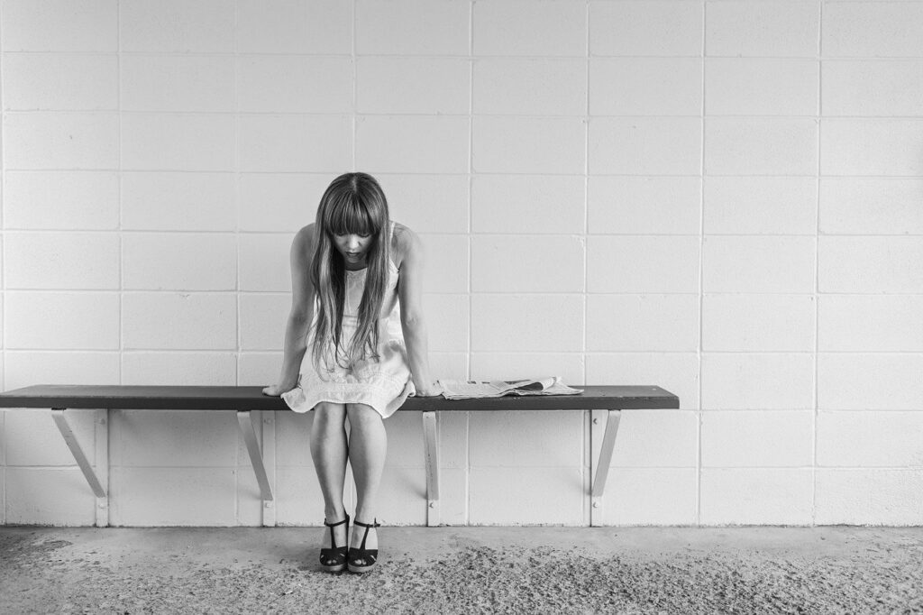 Mädchen unsicher traurig Depression Universität Depression Psychische Probleme im Studium